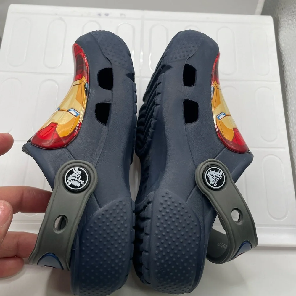 Crocs Avengers Marvel Size C‎ 11 child